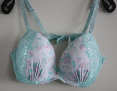 Groene blauwe bh maat 85d