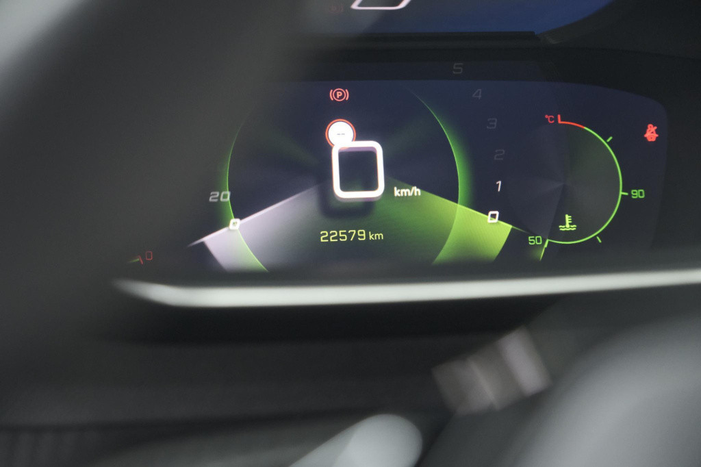 Peugeot 208 puretech 100 gt | camera | adaptieve cruise control | navigatie