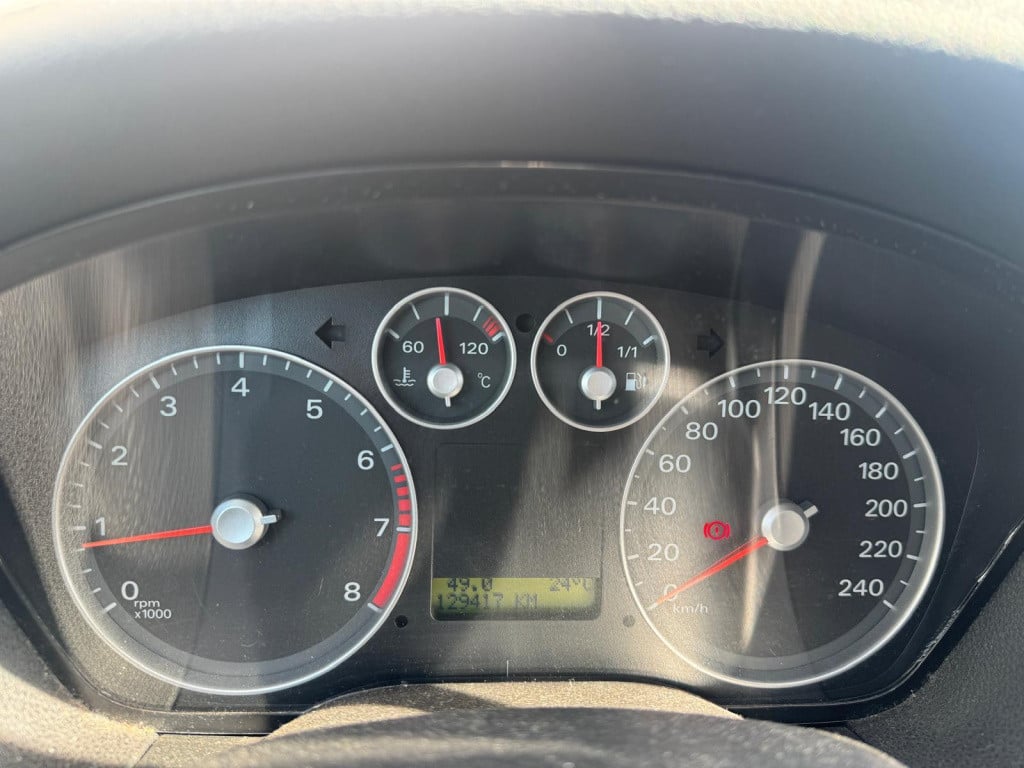 Ford Focus 1.6-16v champion/129.409 nap/apk vol jaar/airco/trekhaak