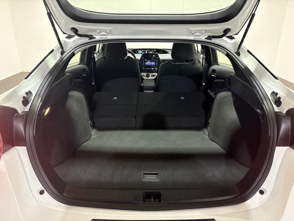 Toyota Prius 1.8 first edition | camera | bsm | pdc |