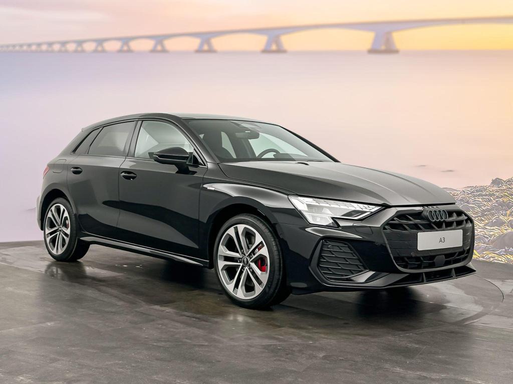 Audi A3 sportback s edition competition 45 tfsi e 200 kw / 272 pk sp