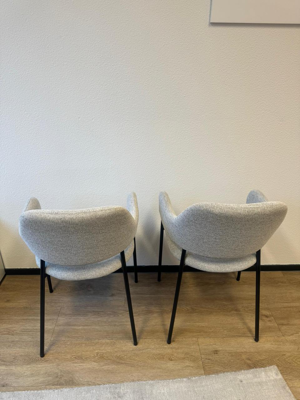 Stijlvolle stoelen 2 stuks Zo goed als nieuw