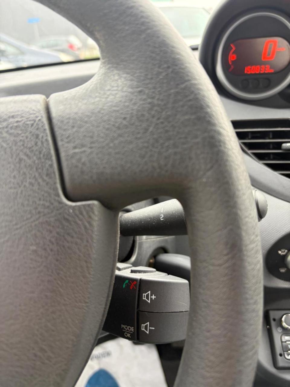 Renault Twingo 1.2 16v parisienne/150.000 nap/airco/zwart dak/