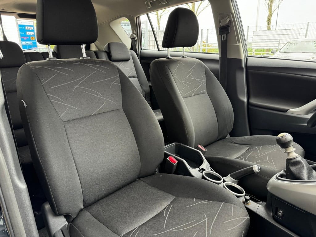 Toyota Corolla Verso 1.6 vvt-i comfort