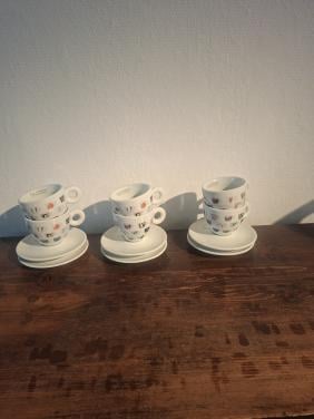 6 illy koffie kop en schotel design kunst