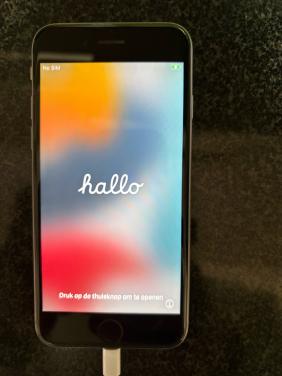 Apple oplader en snoer met iPhone 6S 16GB