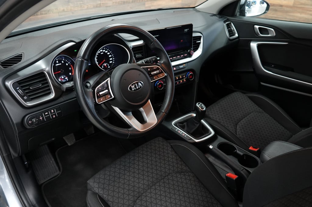 Kia Cee'd 1.0 t-gdi | cruise | carplay | camera |