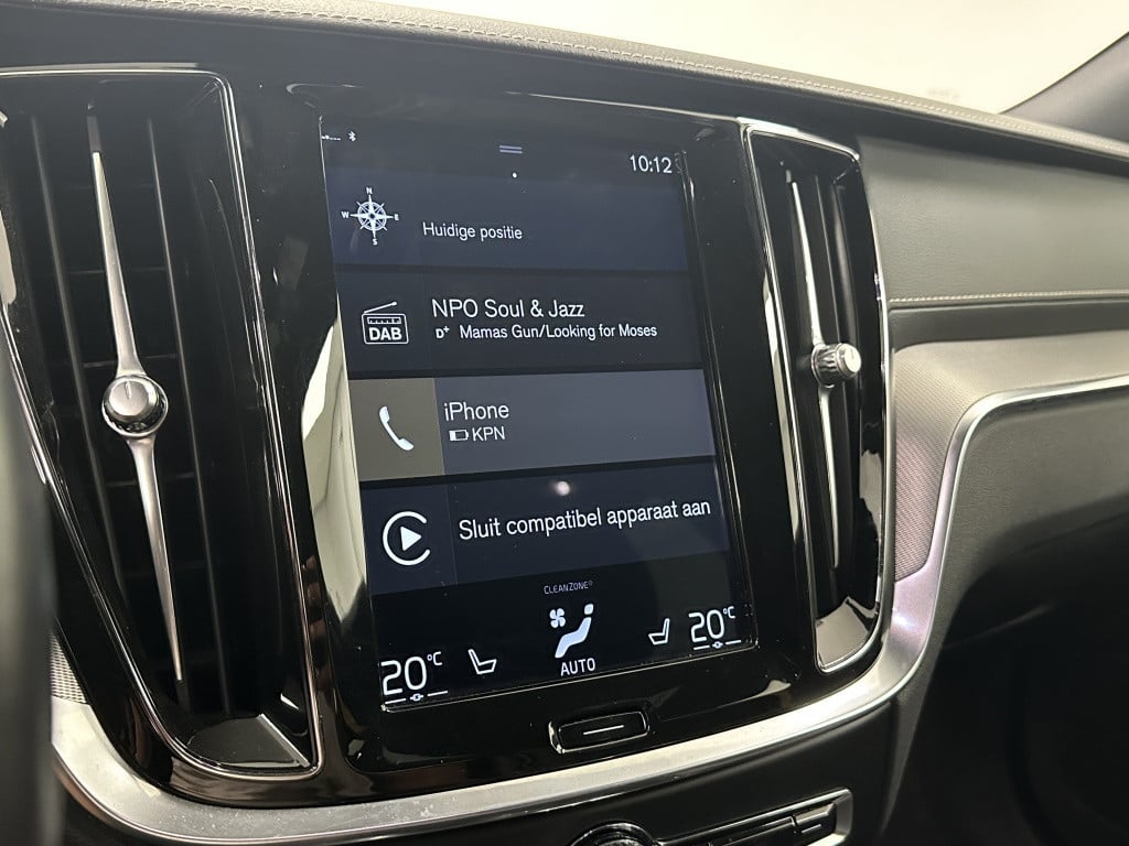 Volvo V60 2.0 t8 awd polestar 405pk | nieuwe accu | dealer-onderhouden | p