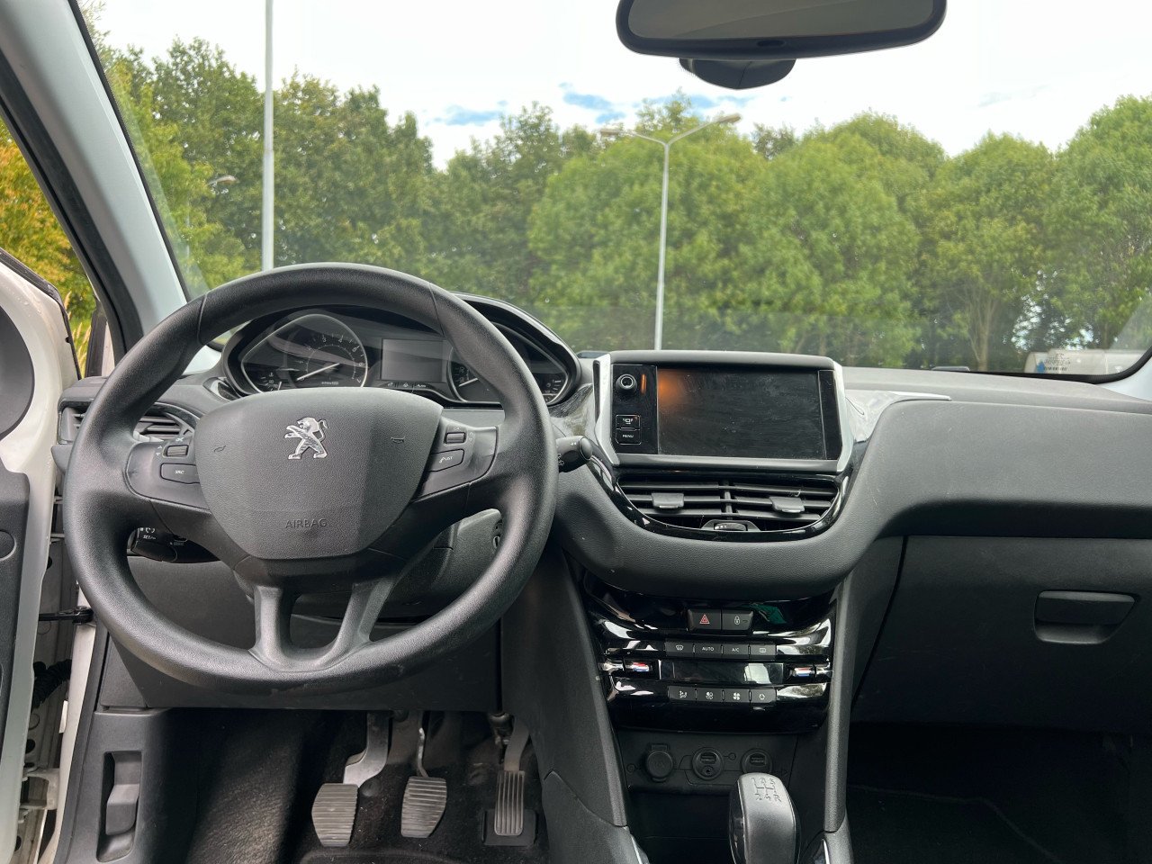 Peugeot 208 1.2 VTI Active | Apk | Nap | Airco | Cruise | Navi