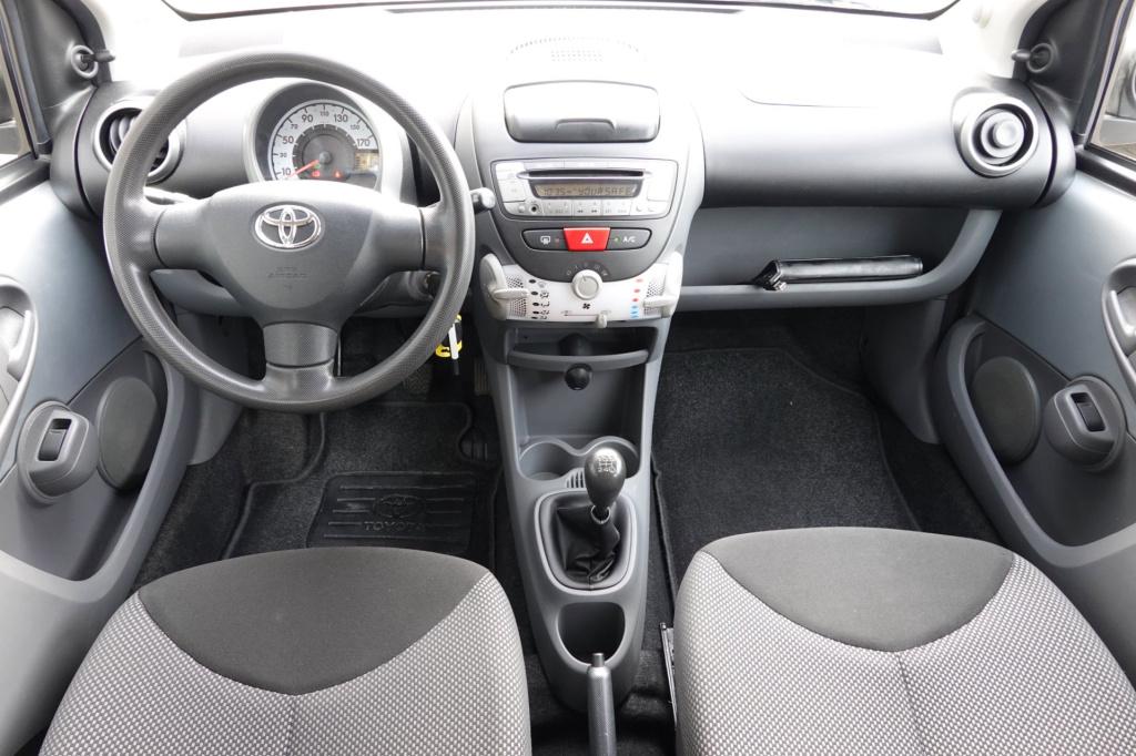 Toyota Aygo 1.0-12v comfort navigator