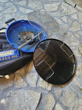 Mooie grote draagbare Cadac Skottelbraai gas BBQ in nette staat...