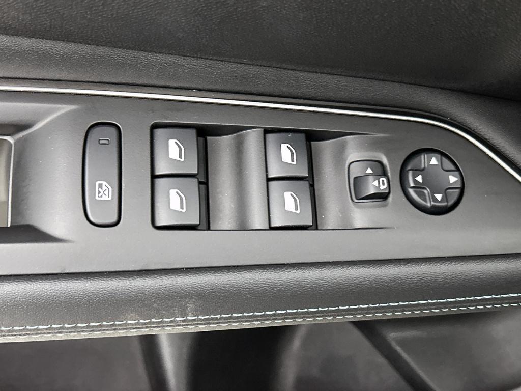 Peugeot 3008 plug-in hybrid 225pk automaat blue lease allure | adaptive cru