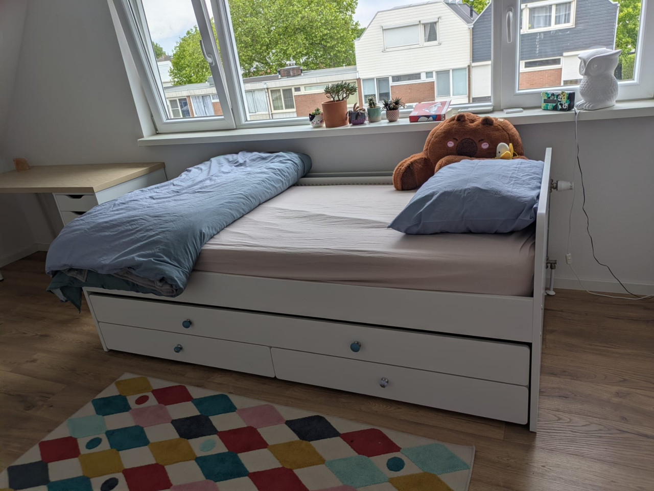 2 x Ikea bed met 2 lades