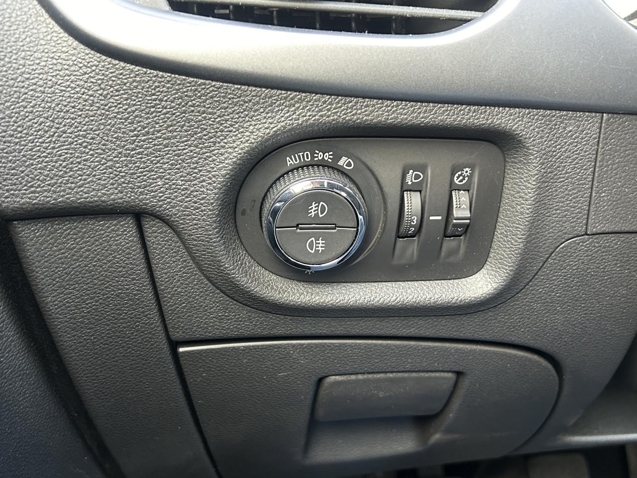 Opel Astra  2015 / 26000 Km /PDC /Airco