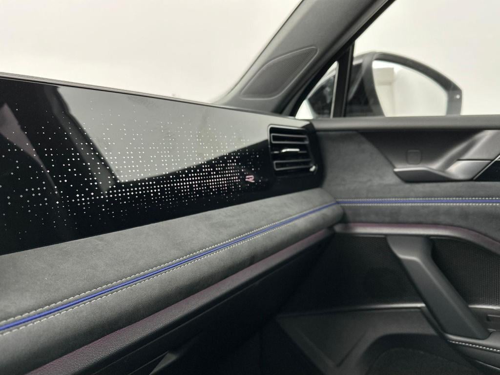 Volkswagen Tiguan r-line edition plug in hybride 204 pk black style pakket