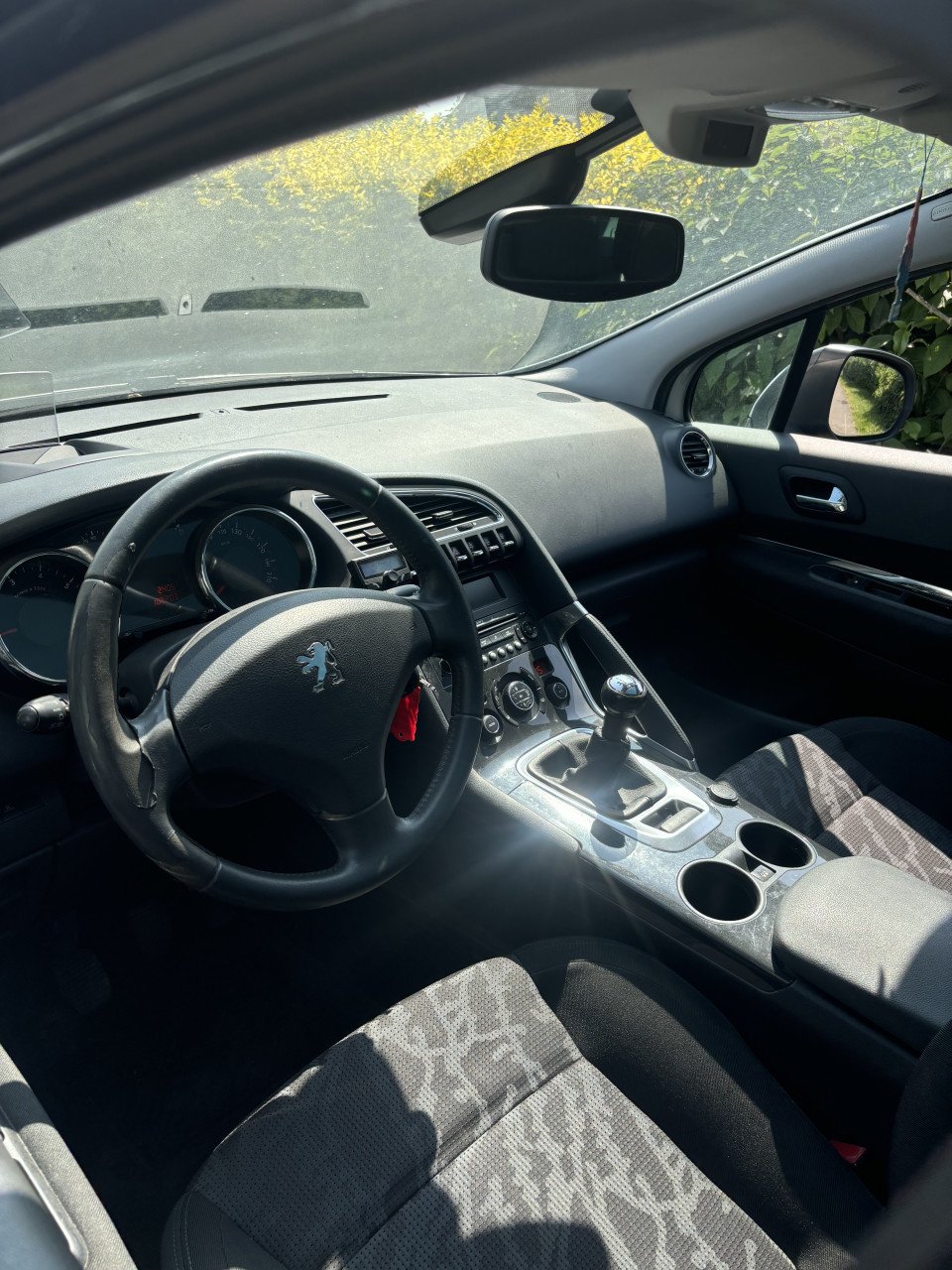 Peugeot 3008 met een voljaar apk!