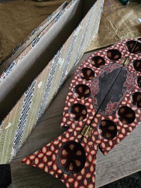 Origineel vintage indonesisch Dakon congklak bordspel