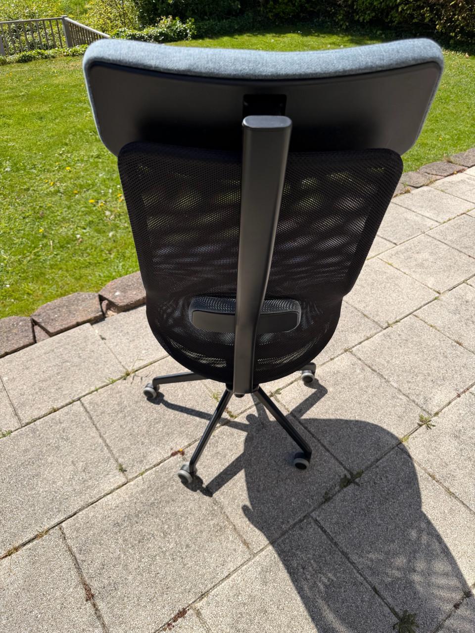 Te koop: Bureau stoel + 2 krukjes