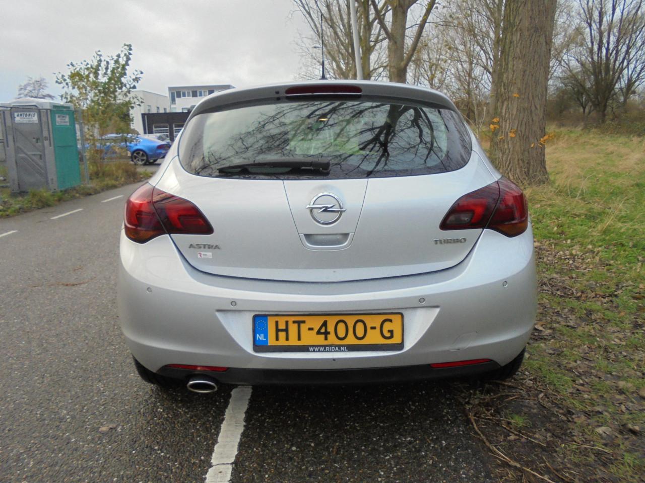 Astra 1.4 Turbo Sport uit 2010 / 140 Pk vol jaar APK bij aflevering € 2750
