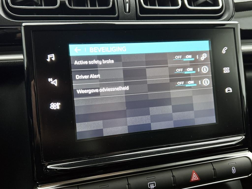 Citroen C3 110 pk shine | rijklaar | camera | navigatie | 17" lmv |