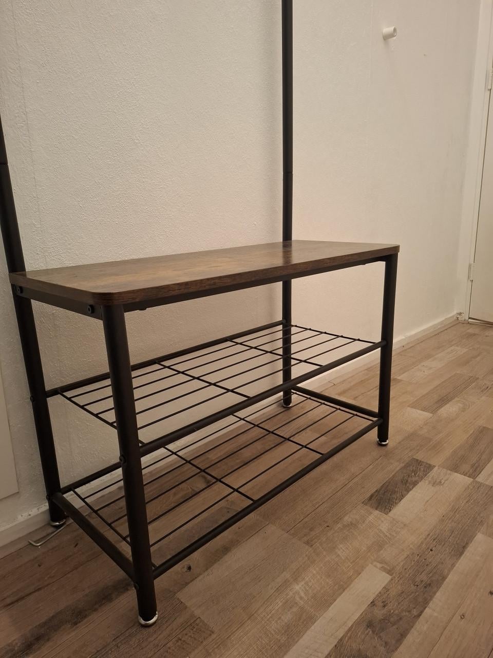 Kapstok en schoenenrek