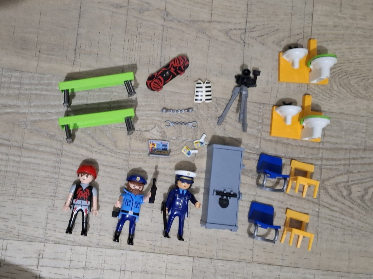 Playmobile politiebureau + uitbreidingset