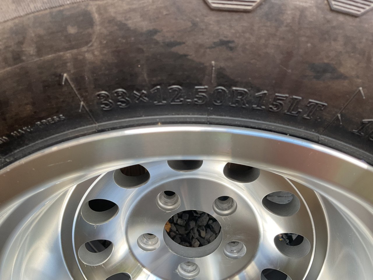 Aluminium velg met nieuwe band voor Jeep Wrangler TJ