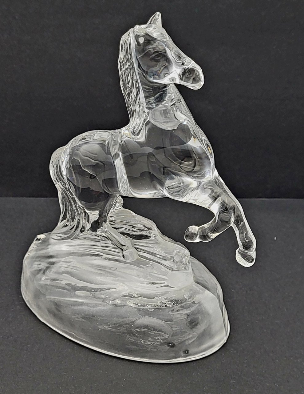 Kristalfiguren -Stijgend Paard - Cupido Laser 3D - Happy feet 3D laser