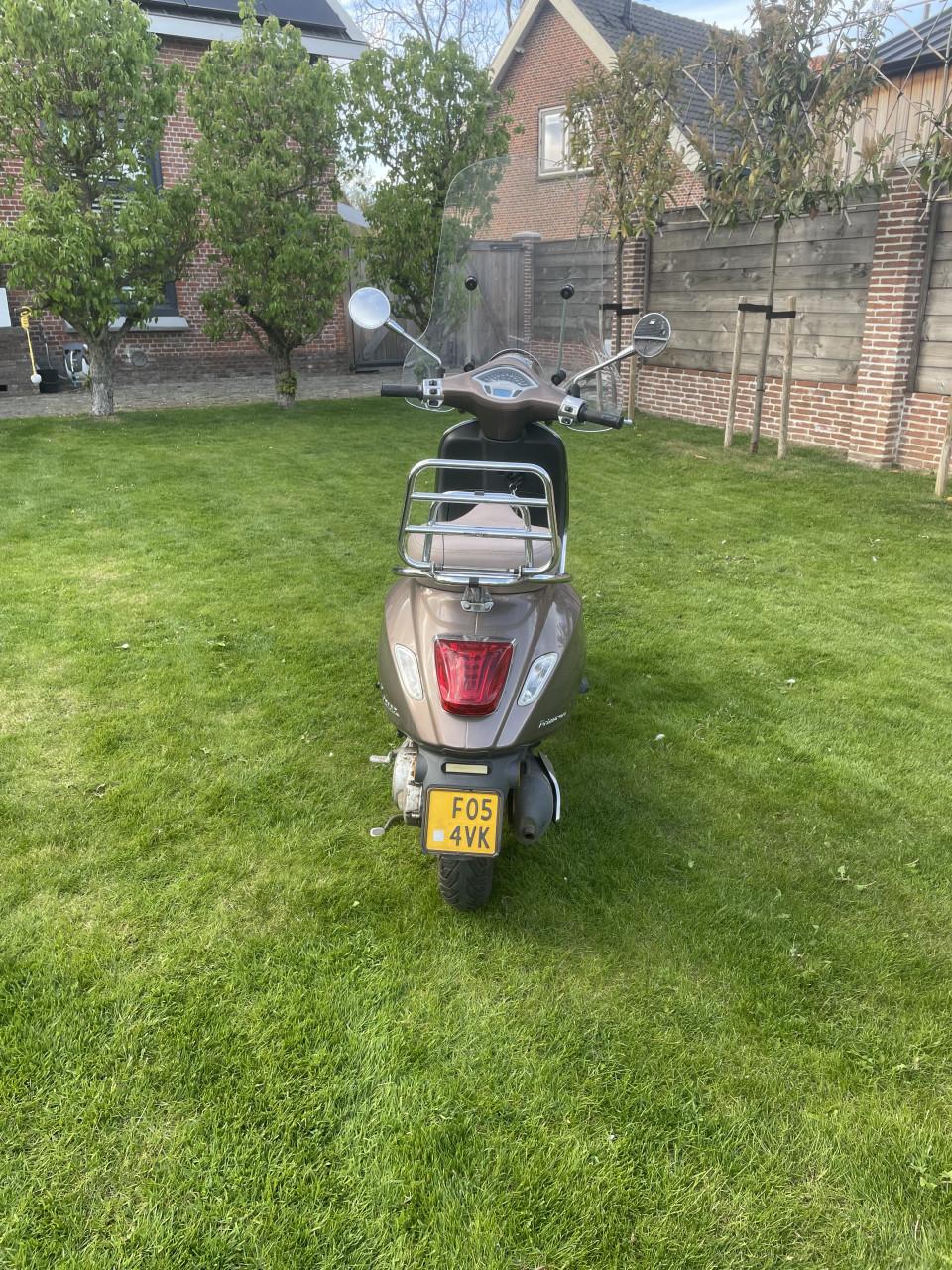 Vespa Primavera