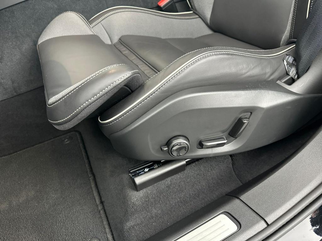Volvo XC60 t8 455pk ultra black edition| pano| 360camera| hud| harman&kardo