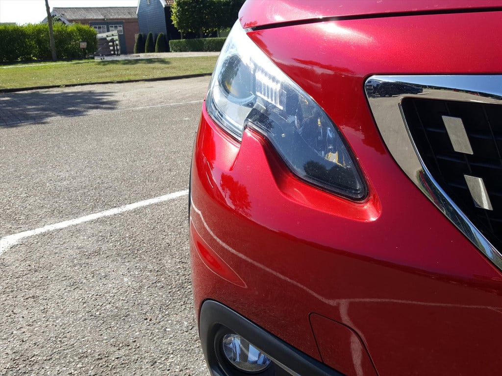 Peugeot 2008 1.2 pt 110pk allure eat6 automaat navigatie | achteruitrijcame