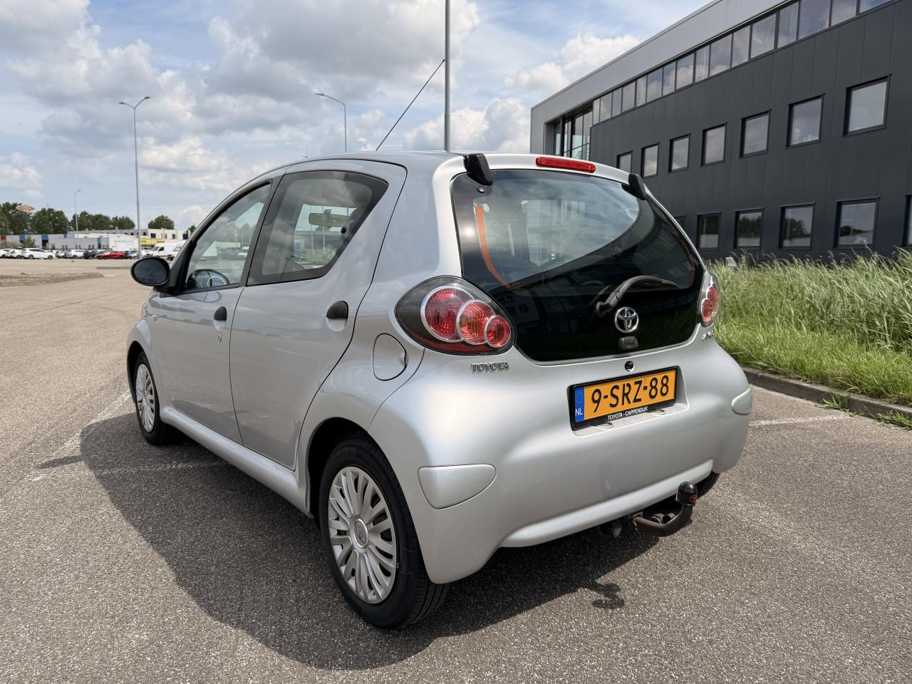 Toyota Aygo 1.0 VVT-i Comfort—Dealer onderhouden/Airco/APK
