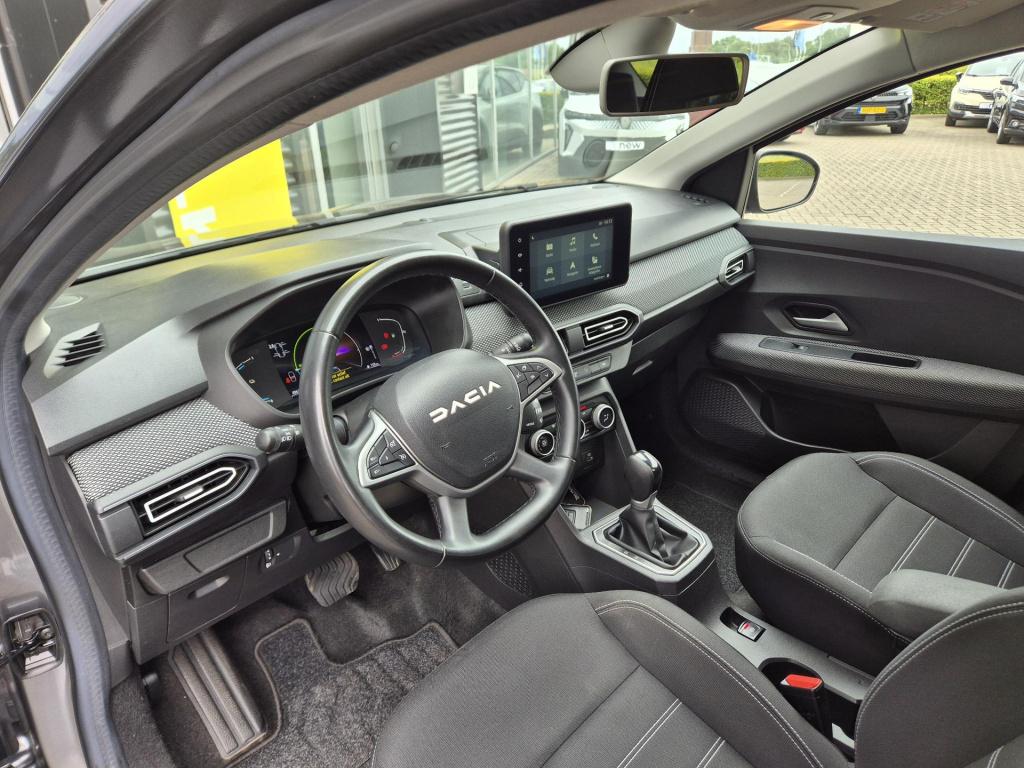Dacia Jogger 1.6 hybrid 140 expression 7p. camera, navi, apple/android auto