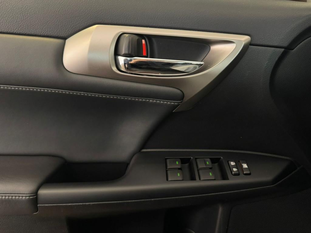 Lexus Ct 200h ultimate edition