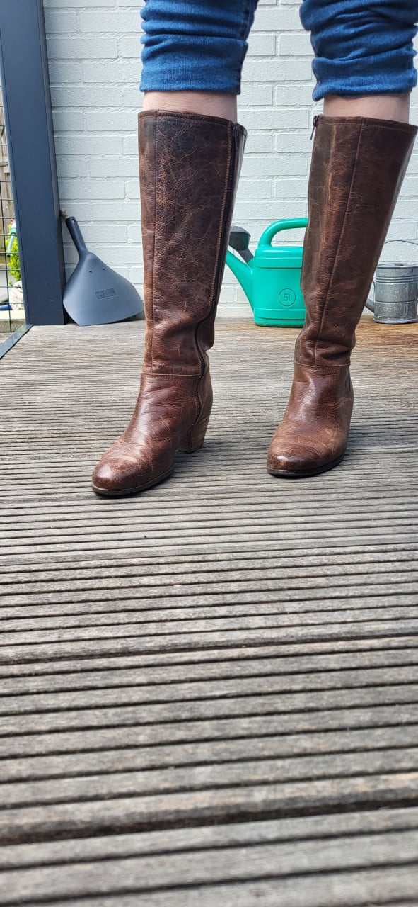 Dameslaarzen, maat 38, bruin leer