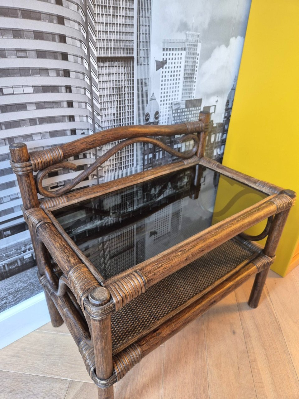 Rotan bijzettafel