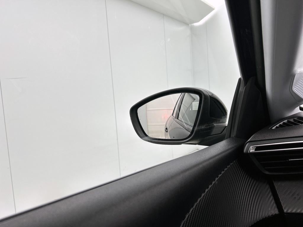 Peugeot 208 100 pk style | rijklaar | navigatie | parkeerhulp | apple carpl