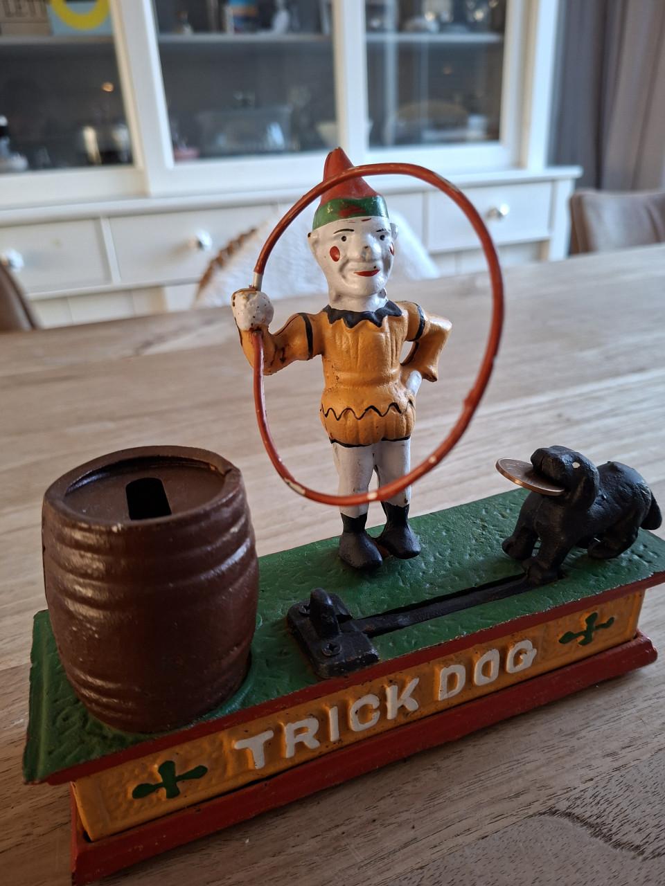 Leuke metalen spaarpot voor muntjes