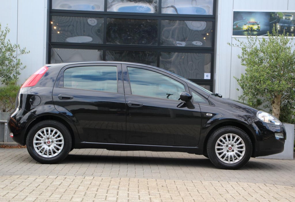 Fiat Punto evo 1.2 lounge - elek pakket - airco - 5drs - nap - dealer oh!