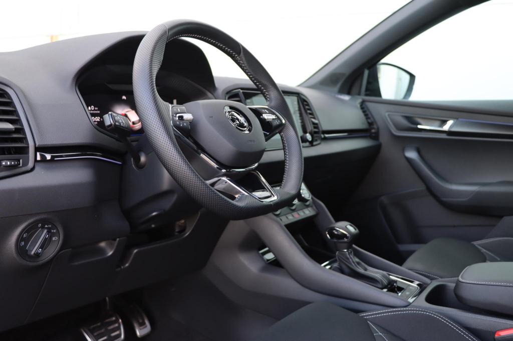 Skoda Karoq 1.5 tsi sportline business 150pk dsg7