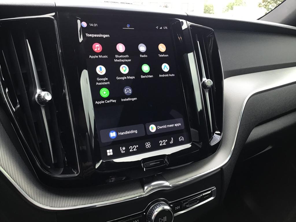 Volvo XC60 2.0 t8 plug-in hybrid awd ultimate bright