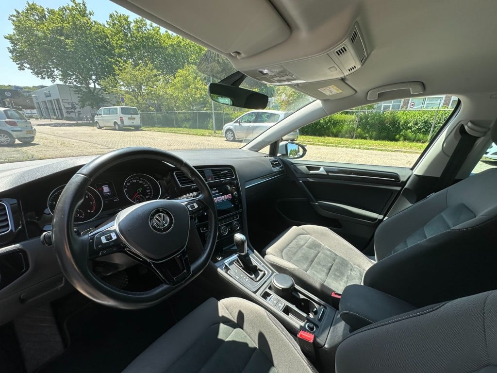 Volkswagen Golf 1.5 tsi highline business r dsg 18'' velgen led pdc