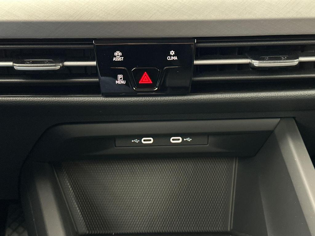 Volkswagen Golf variant 1.5 etsi life business dsg7 130pk