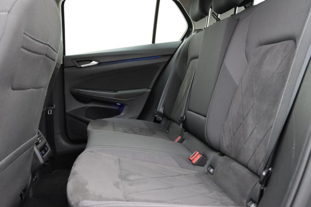 Volkswagen Golf 1.5 etsi style 150pk dsg7