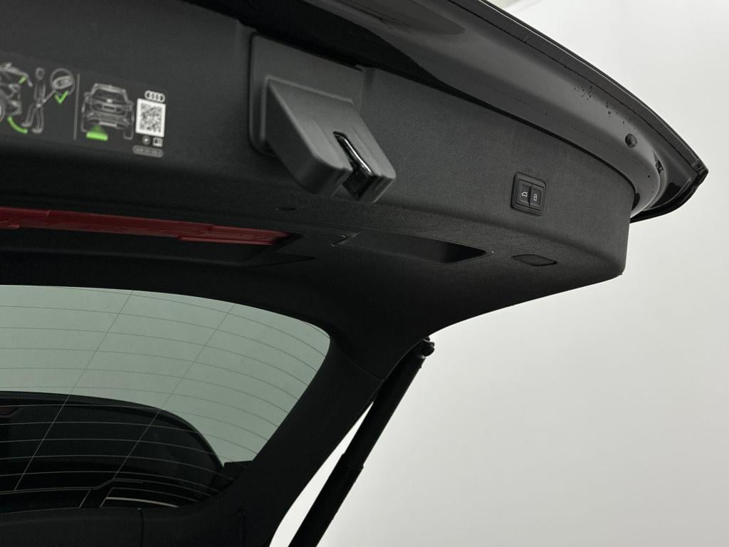 Audi Q3 s edition e-hybrid 200 kw / 272 pk suv 6 versn. s-