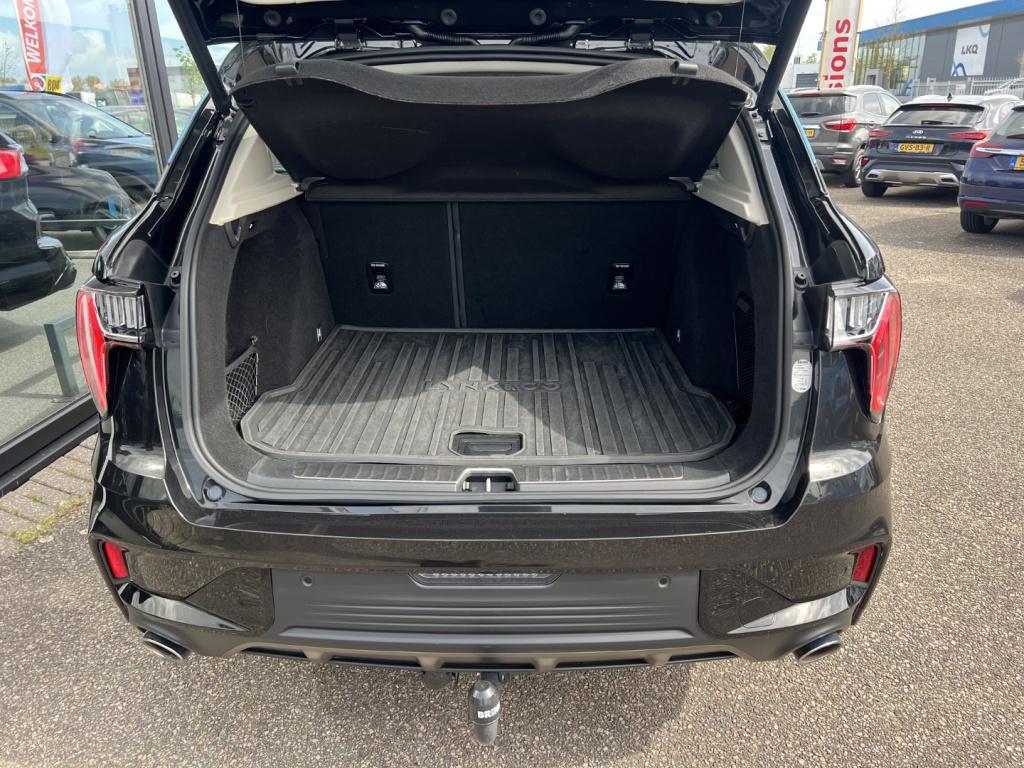 Lynk & Co 01 1.5 261pk phev 7dcth , panodak , trekhaak , carplay ,adaptive 