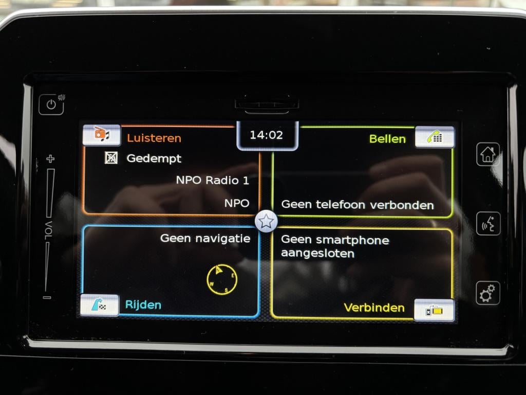 Suzuki Ignis automaat style 1.2 smart hybrid/allseason banden