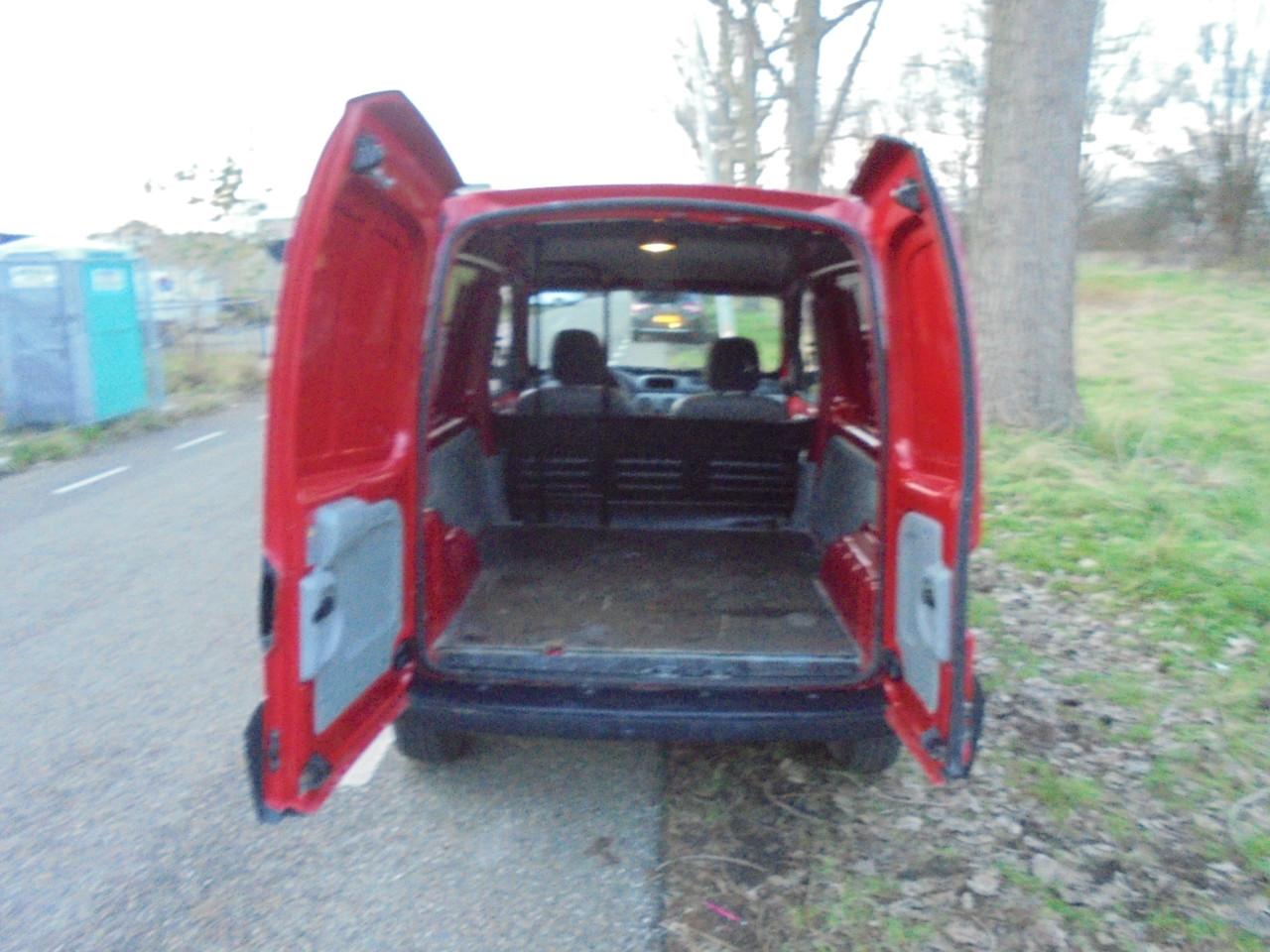 Kangoo 1.2 – 16V Expression in de benzine uitvoering en grijs kenteken!!!!!