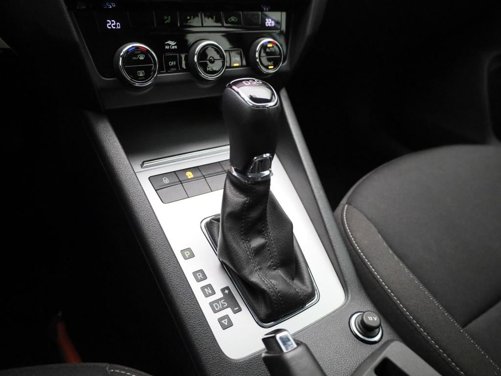 Skoda Octavia combi 1.5 tsi greentech business edition | automaat | climate