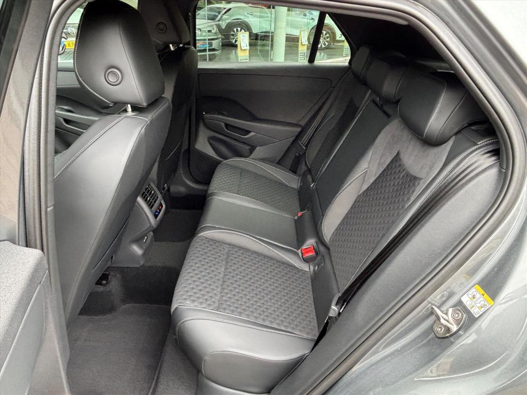 Volkswagen T-roc 1.5 etsi 150pk dsg-7 r-line edition|nw model| camera|led|d